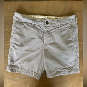 Abercrombie & Fitch Classic, Preppy Shorts Mens Size: 32, Striped , Button Fly